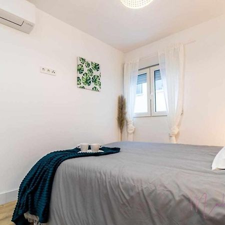 2 Apartamento En Estadio Sevilla 6 Plazas 3 Hab Y Metro Dış mekan fotoğraf