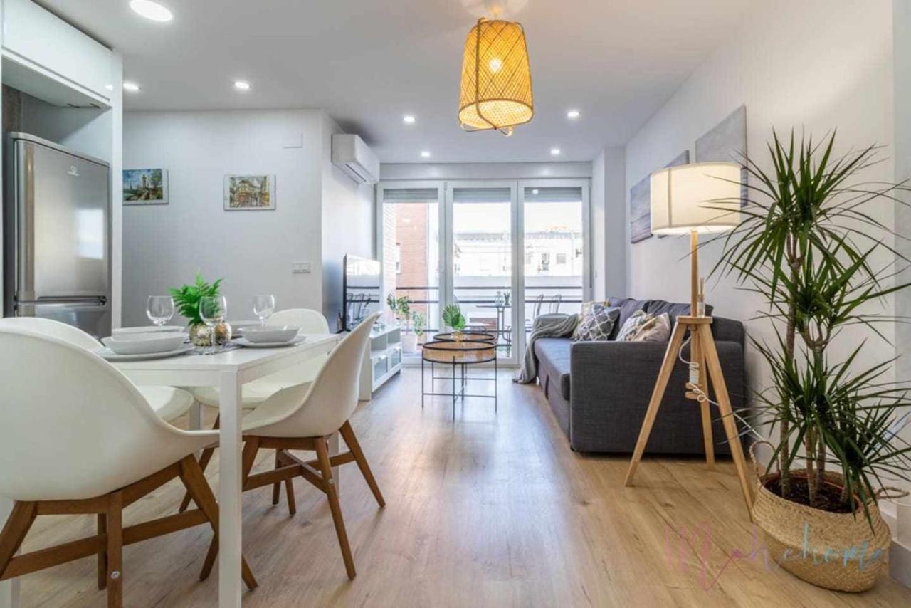 2 Apartamento En Estadio Sevilla 6 Plazas 3 Hab Y Metro Dış mekan fotoğraf